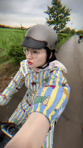 Mưa gì mưa nguyên ngày😪#xuhuong #viraltiktok #fypシ゚viral 