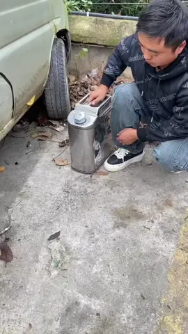 thùng đựng nhiên liệu tiện lợi. #thungdungnhienlieu #xuhuong #giadungtienich 