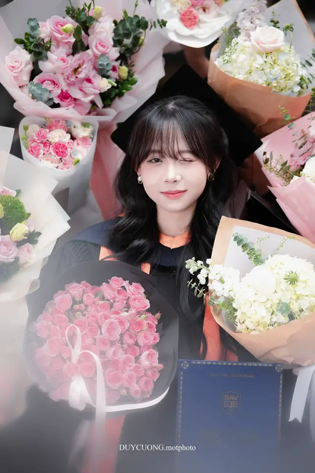 BAV ngày không nắng….. #xuhuong2025 #viraltiktok #motphoto #kyyeucanhan #totnghiep 