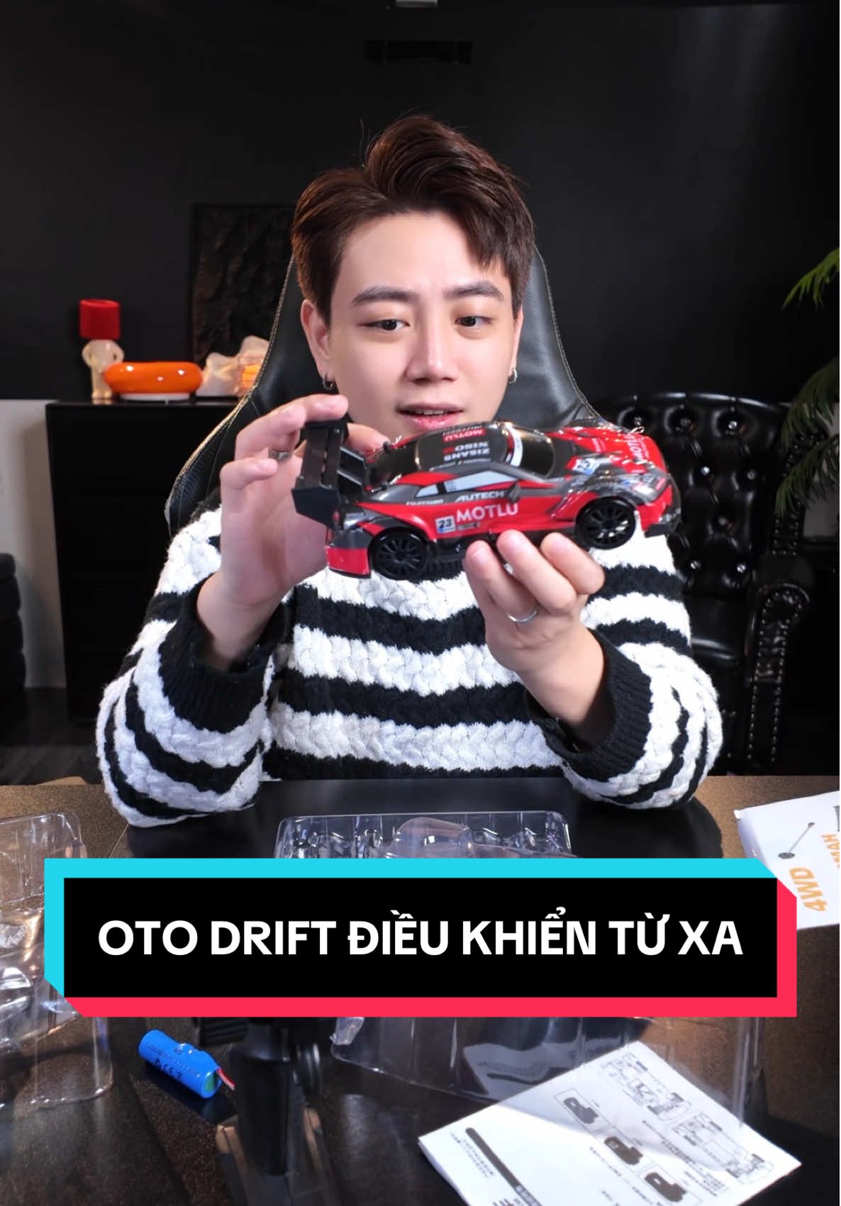 Trải nghiệm mẫu xe điều khiển từ xa có thể driff được và cái kết ….  #minhtrireviewcosaonoivay #minhtrireview #oto #dochoi #otodieukhien 