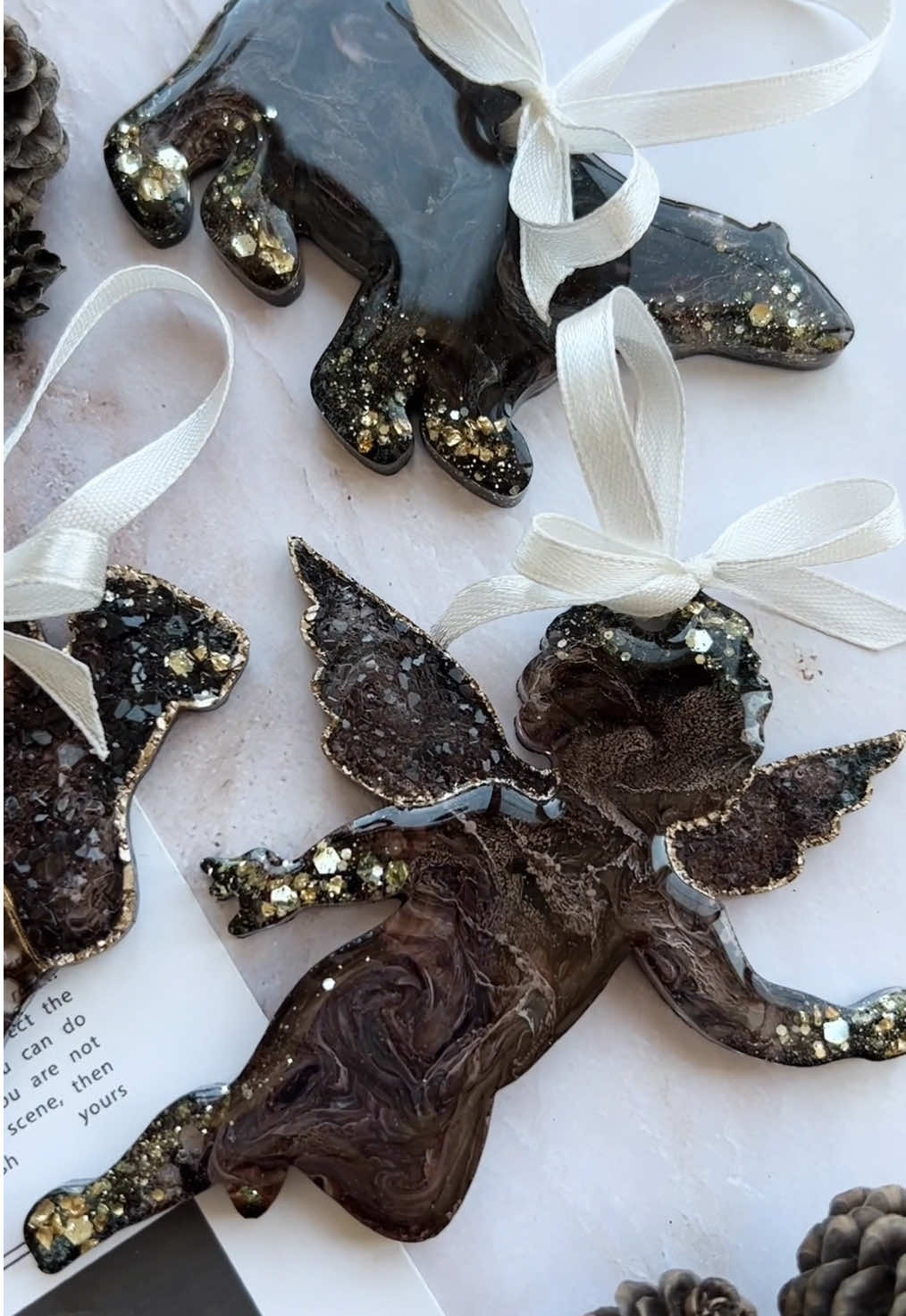 ТГК: artkachevaa #эпоксиднаясмола_обучение #эпоксиднаясмола #новыйгод2026 #игрушкиизсмолы #игрушкиизэпоксидки 