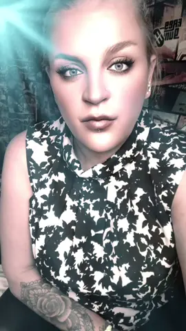 Belle après-midi 😉 #pourtoi😊 #blayback #flyp #foryoupage❤️❤️ #bonnejournéeàtousetàtoutes🙃 gros bisous 🎧💿🦋😘 @👑Ŧгє๔ץ кเภﻮ👑 @jordanking.62 @🌟🦖 Arual 🐉💚 