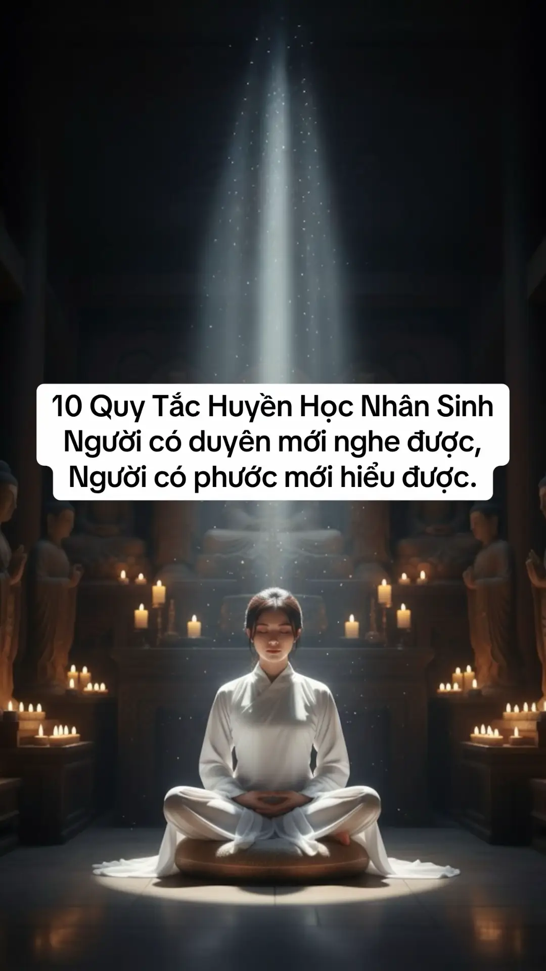“Người có duyên mới nghe được, người có phước mới hiểu được.” 1. Sức mạnh của ngôn từ. Mỗi lời nói đều mang năng lượng. Càng than vãn, vận mệnh càng tối. Càng nói điều thiện lành, phước khí càng dày. Vũ trụ không nghe lời bạn nói đùa, chỉ nghe năng lượng thật bạn phát ra. Vậy nên — nói điều tốt, nghĩ điều sáng, sống điều thiện. 2. Định luật bảo toàn năng lượng. Thứ gì bạn mất đi, chỉ là đang tạm rời bạn. Giữ tâm bình an, nó sẽ trở lại — dưới hình thức khác. Tiền tài, nhân duyên, hay cơ hội — tất cả đều là năng lượng chuyển hóa. 3. Mọi việc xảy ra đều có lợi cho ta. Xe hỏng, mất việc, chia tay… Không phải họa, mà là ơn giấu mặt của Trời. Đừng hỏi: “Vì sao điều này xảy ra với ta?” Hãy hỏi: “Điều này đang dạy ta điều gì?” Khi thay đổi câu hỏi, cuộc đời sẽ đổi hướng. 4. May mắn là điều thầm lặng. Khi cảm thấy bình yên bên ai đó, đừng nói ra — chỉ cần ở gần họ nhiều hơn. Năng lượng an lành cần được cảm nhận, không cần phô bày. 5. Nguyên tắc riêng tư. Chuyện tang thương, bệnh tật — chớ đem lên mạng. Nơi u tối có trường khí nặng, kéo theo năng lượng xui rủi mà bạn không hay. 6. Việc lớn cần kín đáo. Việc chưa xong, chớ vội nói. Ngay cả với thần linh, cũng nên lặng thầm mà làm. Vì năng lượng sẽ tan khi lời nói còn chưa định hình. 7. Dấu hiệu ngoại ứng. Khi định nói mà vật gì rơi xuống — dừng lại. Khi vị món ăn bỗng khác thường — chớ vội quyết. Trời đất luôn gửi tín hiệu, chỉ là bạn có đủ tĩnh để nghe hay không. 8. Trường khí xung khắc. Nếu bước vào nơi ấm áp mà lòng bỗng lạnh, hãy rời đi. Không phải nơi nào sáng cũng lành, và không phải ai cười cũng thiện. 9. Cấm kỵ lời nói. Đừng nói chuyện chuyển nhà trong chính căn nhà mình. Đừng nói bán xe trong chiếc xe mình đi. Đừng kể giấc mơ sáng ra. Giữa trưa không nói chữ “chết”, tối không nói chữ “ma”. Lời nói là hạt giống gieo vào không gian — đừng gieo hạt độc, kẻo gặt quả khổ. 10. Linh khí của tiền. Tiền có linh. Nó tìm đến nơi có ánh sáng của tâm, nơi con người hiền hòa, không sân si, không nói xấu, không đố kỵ. Khi lòng bạn sáng, vận may sẽ tự tìm đường đến. 🌸 Hãy nhớ: Lời là hạt. Tâm là đất. Năng lượng là nước. Bạn gieo gì, đời sẽ nở hoa theo đó. Nguyện cho bạn — Một đời thuận duyên, Một tâm bình an, Một mệnh sáng trong. 🕊️ “Giữ miệng là tu. Giữ tâm là phúc. Giữ khí là mệnh.” #thienhaihaingan 