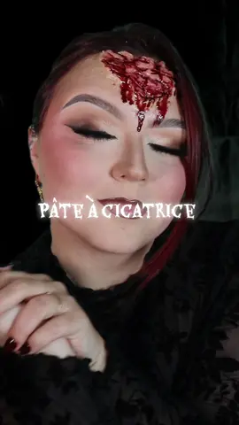 Je te montre comment réaliser toi-même t’as pas ta cicatrice. En vrai c’est trop pratique si tu veux juste te maquiller pour une soirée ça te fait des économies. #halloween #halloween2025 
