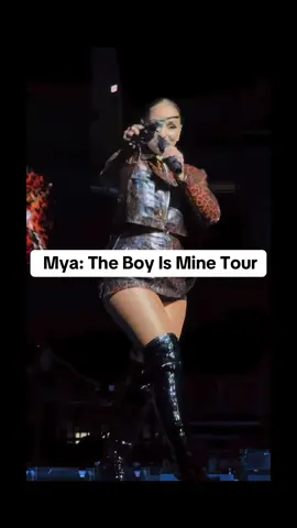 #Mya steps in for #MuniLong and the crowd LOVES it!! #theboyismine #tour #viralvideo 