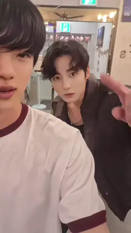 The cheerful three brothers 💜 (3J?) #jungkook #jin #jhope #weverselive