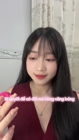 “Không cần filter, vì má hồng Rocksweet đã làm hết rồi 😉” #rocksweet #viral 