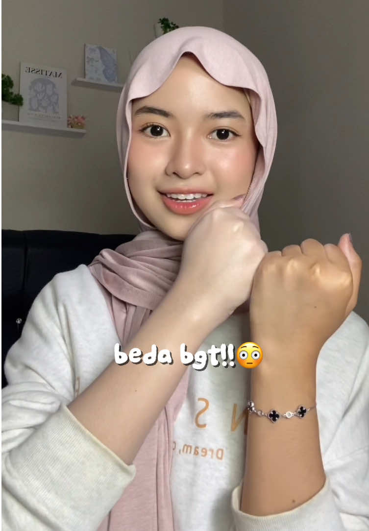 shock beda jauh bgt😫 #bodyserum #cerahinstant #lotionpencerah #pencerahkulit #brighty 
