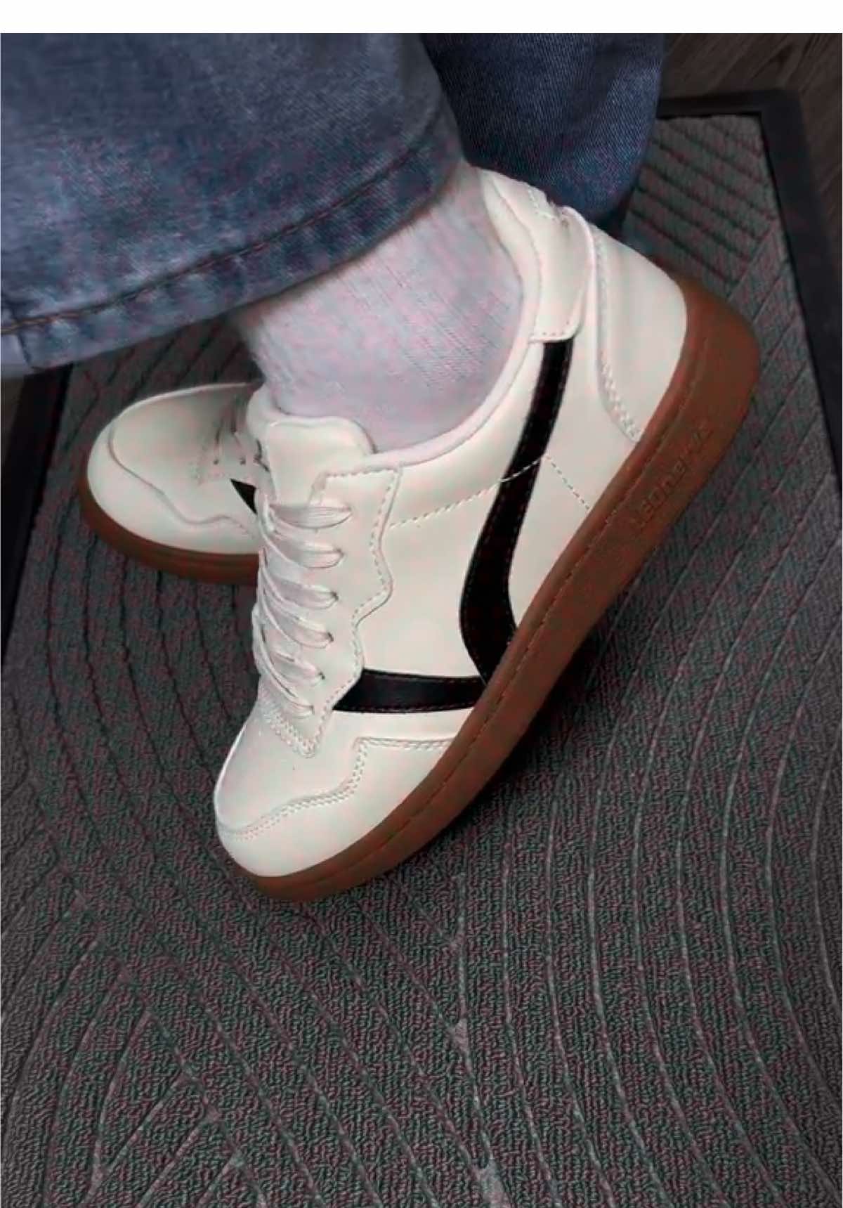 Bản nâng cấp V1 đế nâu nhẹ lắm nè#giaysneaker #giaythethao #leosneaker47 #giaydihoc #giaynamnu 