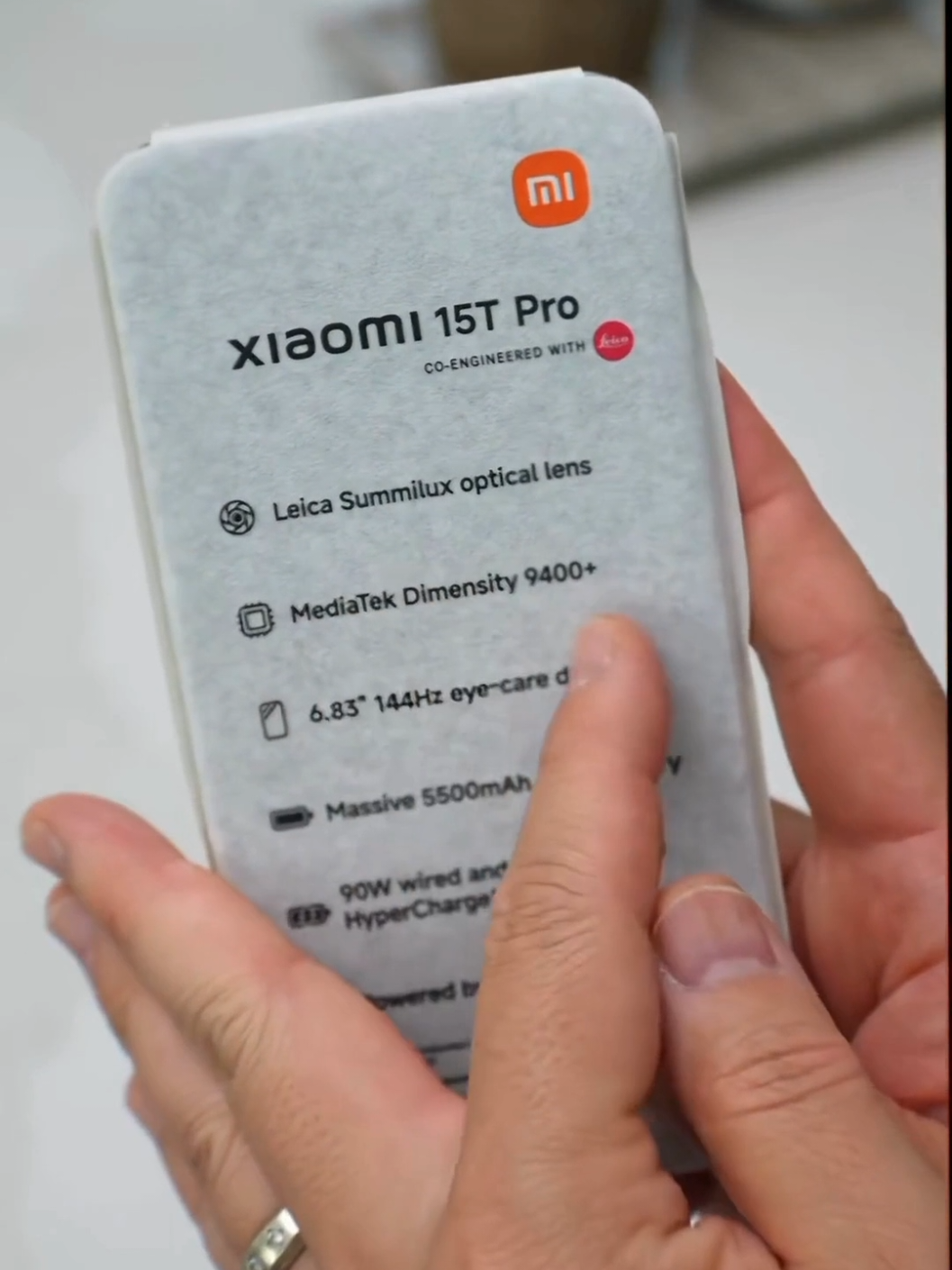 O Xiaomi 15T Pro - O celular que faz seu antigo pedir aposentadoria 🤭🥰 #lancamento  #celularxiaomi  #foryoupage  #foruyou  #xiaomi 