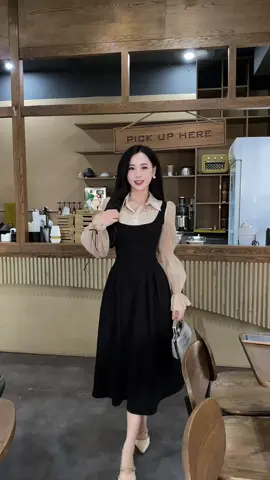 Váy thiết kế cổ đức phối tơ, dáng A xoè dài #vaycongso #vaythietkecaocap #Vaythietke #vayxinhmoingay🎀 #Evii #OOTD 