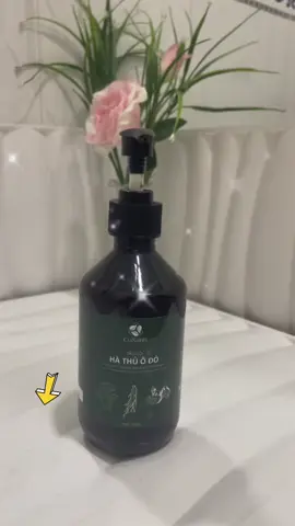 Cỏ Xanh | Dầu Gội Đen Tóc | Hà Thủ Ô | Giúp Tóc Đen Óng | Dung Tích 300ml#daugoithaoduoc #daugoi 