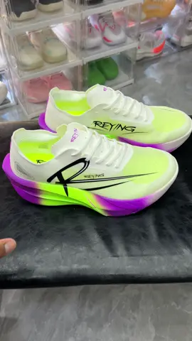 Irunsvan chasing light 1.0  #irunsvan #irunsvanrunningshoes #runningshoes 