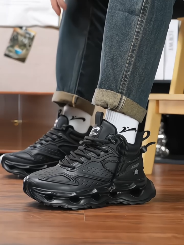 Sepatu snekers pria terbaru Sepatu pria cocok untuk segala aktivitas anti slip #sepatusnekerspria#fypシ゚ #viraltiktok 