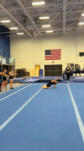 show day highlights🔥✨ #gymnastics #ithacacollege #d3 #ncga #collegegymnastics #greatdaytobeabomber #ithacagymnastics #bars #floor #beam #vault #gymnasticstiktok #CapCut #meetseason #Preseason 