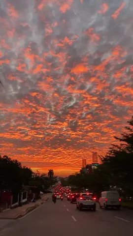 Langit batam beberapa hari ini bagus banget njay🍂🤩 #batam #sunset #nagoya 