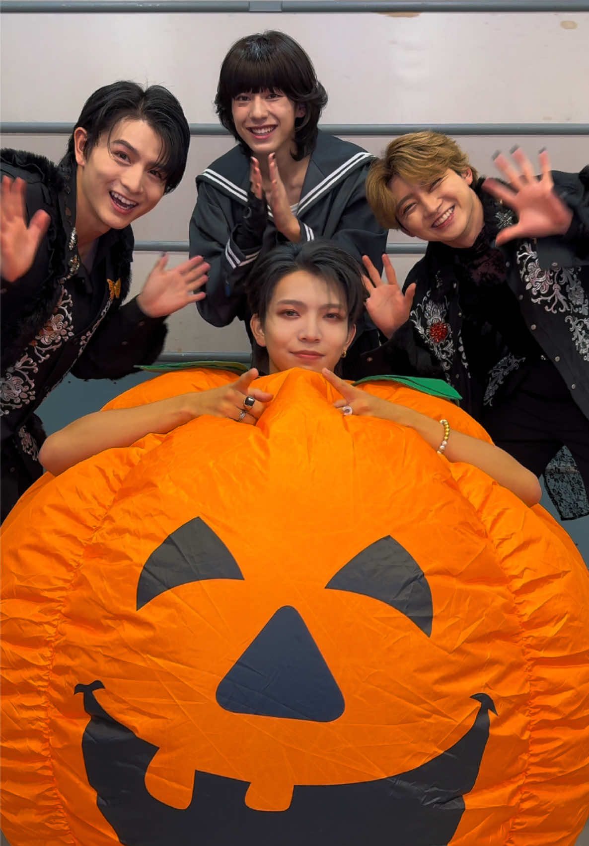 #Lollipop_Challenge🍭 with #超特急 さん @超特急🪐OFFICIAL  @超特急 ユーキ🍅 さん @柏木悠(ハル)🍊 さん #LILLEAGUE