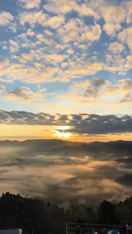 🌄🌬️🍃⛅️#มะหินกองแม่สลองใน #ทะเลหมอก #ธรมมชาติบําบัด🍃🍃 
