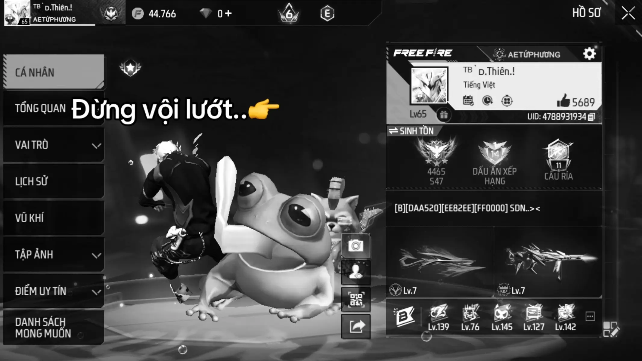 em này.! những ngày tháng sau này không còn nhau nữa, anh vẫn sẽ ngắm nhìn cuộc sống của em qua những dòng tam trạng ít ỏi như trước đây, chỉ khác là... anh sẽ lùi lại một bước. Để anh biết rằng cuộc sống của em vẫn sẽ không gián đoạn điều gì. em vẫn đi làm . và có thể có thêm những người bạn mới, hay những điều gì mới mẻ. em này.! lần duy nhất anh làm theo ý em đấy.! sẽ không còn thất vọng nữa.... sẽ không còn lải nhải bên em nữa... sẽ không còn giận hờn, luyên thuyên vu vơ nữa... cũng sẽ không có anh chờ để phiền em những đêm muộn nữa. phải nhớ chăm sóc bản thân thật tốt đầy nhé, ngủ sớm một chút, ăn uống đúng giờ một chút. cuộc sống của em sẽ tiếp tục trôi qua mà không còn anh, và điều làm anh cảm thấy một phần nào đó buồn bã, những cũng sẽ là phần nào đó an ủi, vì biết rằng em vẫn an yên.- chẳng còn câu hỏi' này em về trễ v?