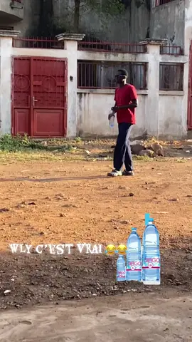 Regarde jusqu’à la fin #😂😂😂😂😂😂😂😂😂😂😂😂😂😂😂 #comediehumour🤣🤣😭 #malitiktok🇲🇱 #hippodrome 