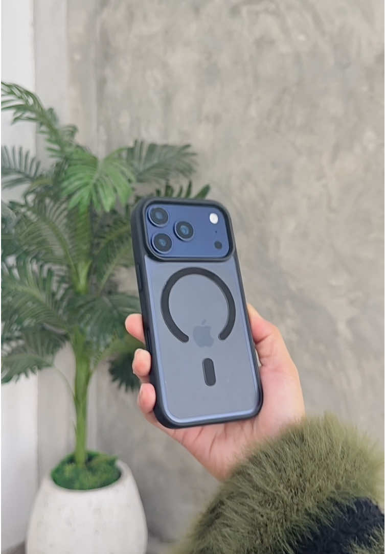 Clear Acrylic Magsafe Case fo #cilupbahcase #casemagsafe #caseaesthetic #ip17pro #fypage 