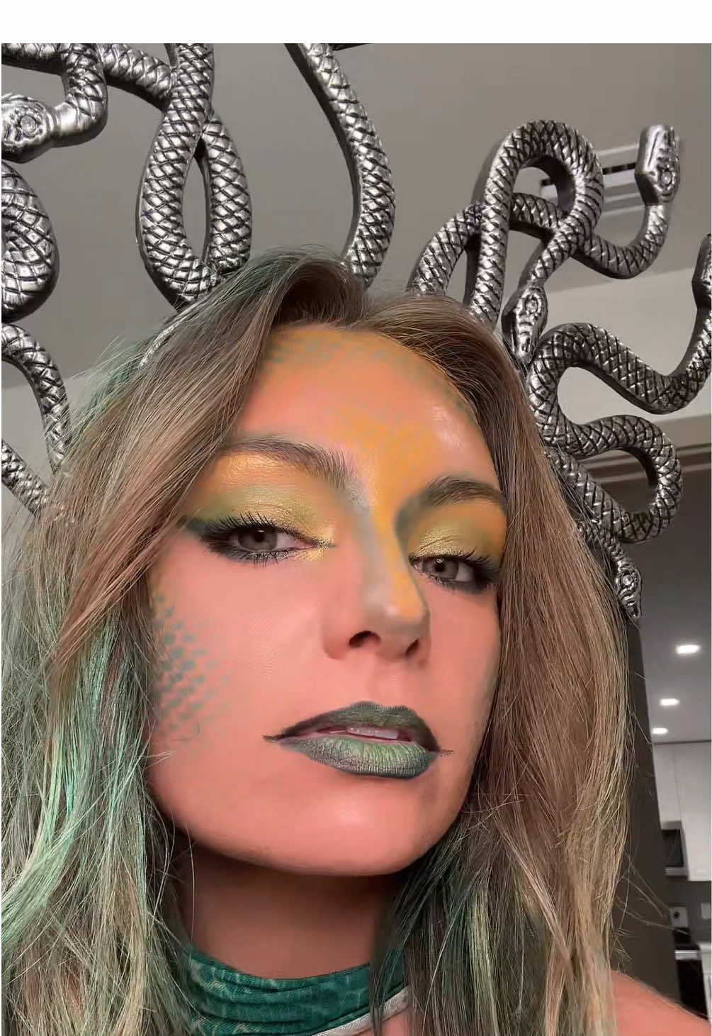 Trust the process 🐍 #medusa #medusamakeup #medusacostume #halloween #halloweenmakeuplook 