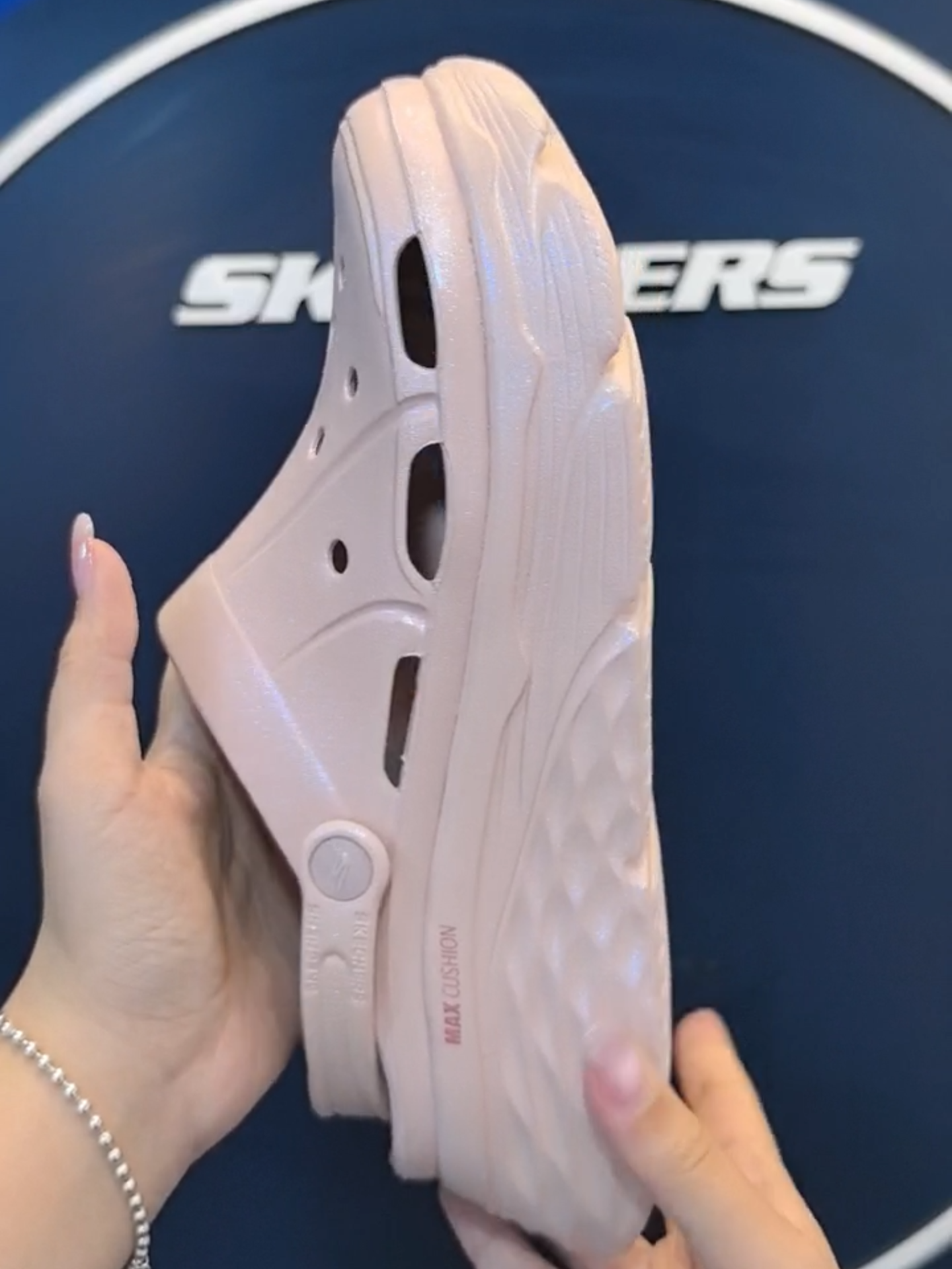 Skechers Women Foamies Max Cushioning Dreamlike Shoes - 111267-LTPK Kasut Sneaker, Perempuan#skechers #promo #shoe #kasutviral #Lifestyle #OOTD #womenshoe #fashion