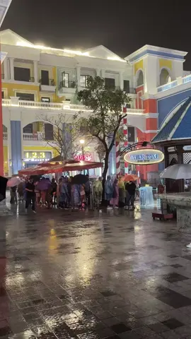 grand word ngay lúc này 😍😍😍🤪🤪 quá chời mát mẻ mà...ướt nhẹp luôn mát dữ lắm luôn 😆😆😅 ##winwonderphuquoc  ##grandwordphuquoc ##dulichphuquoc  ##huongdanviendulichphuquoc 