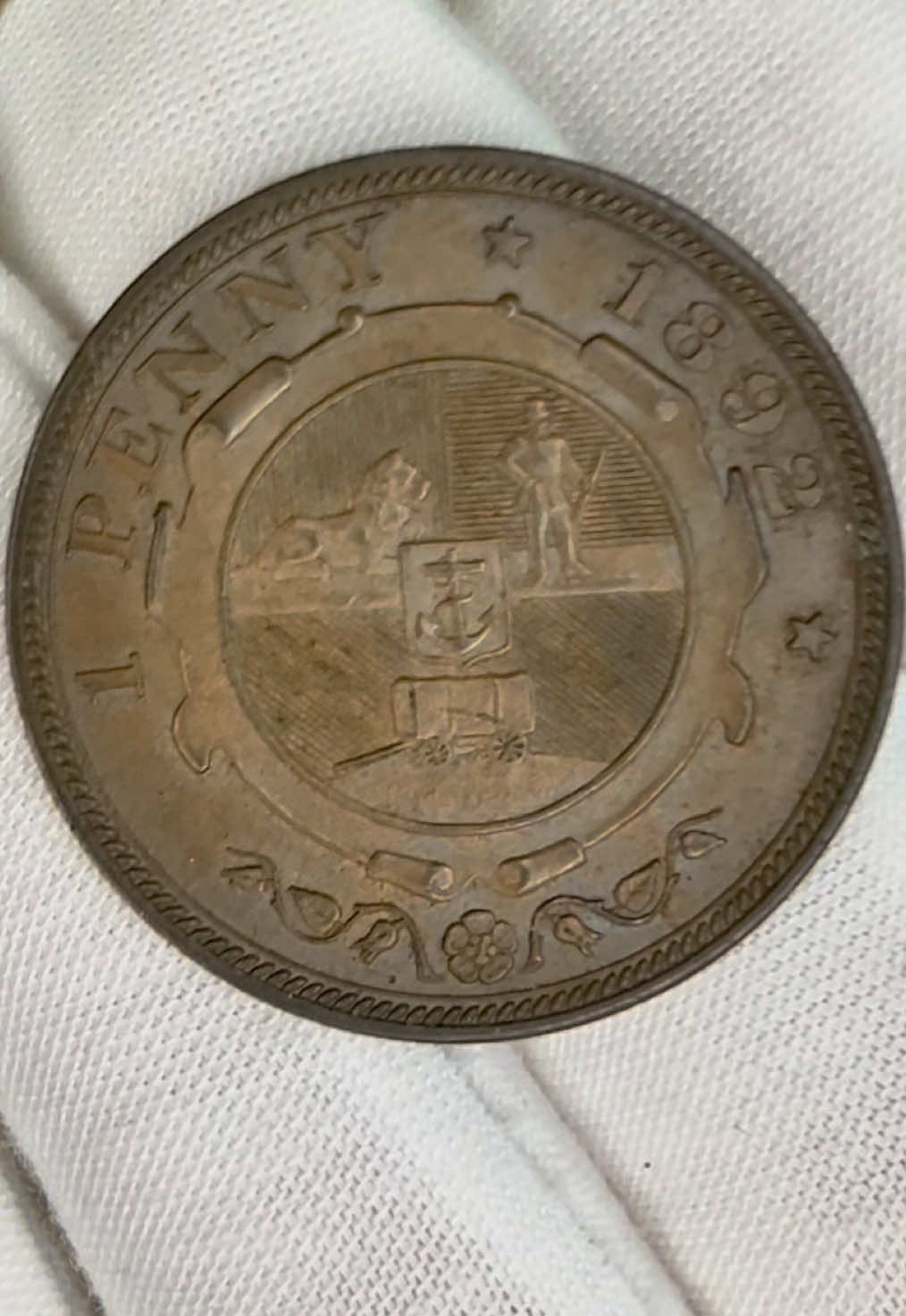 🪙 The First ZAR Penny 1892 🇿🇦 We’re launching our new series on Zuid-Afrikaanse Republiek (ZAR) coins — and this time we begin with something truly distinctive: the 1892 penny, the Republic’s very first penny. This historic piece wasn’t struck in South Africa but at the Royal Prussian Mint in Berlin, before the local mint in Pretoria existed. On the obverse you’ll see President Paul Kruger’s portrait — a symbol of leadership and independence for the young Republic. On the reverse the coat of arms tells the story: a lion representing courage and sovereignty, an armed soldier signifying readiness to defend freedom, and an ox wagon honouring the pioneering spirit of the Great Trek. Every detail captures the vision and resilience of South Africa’s early coinage history. 👉 Follow us on Facebook, Instagram and TikTok for more in-depth stories about ZAR coins, gold & silver pieces and the fascinating world of numismatics. #oldcoins #oldcoinsbuyer #oldcoinsbuyers  #PaulKruger #CoinHistory                