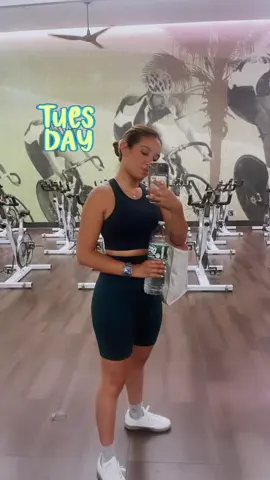 🍁Not rushing. Just growing 🌿🍂 #creatorsearchinsights #fyppppppppppppppppppppppp #gym #workout #Fitness 