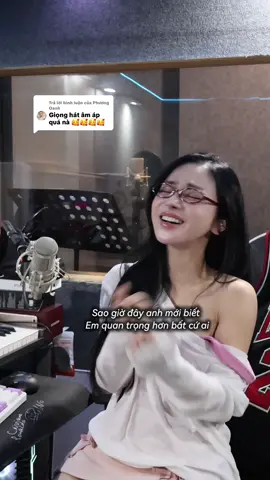 Trả lời @Phương Oanh xin giới thiệu một vocal quá ư là đặc biệt với ver rock Hơn Bất Cứ Ai, Má nào má nào má nào hát bài tôi thành ra vậy … nó hay hỡi ơiiii #chauduong #nhachaymoingay #tiktokgiaitri #honbatcuai 