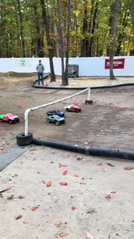 I gave 2s Slash Course Racing a try and now I’m hooked! #traxxas #slash #hobby #rc #racing 