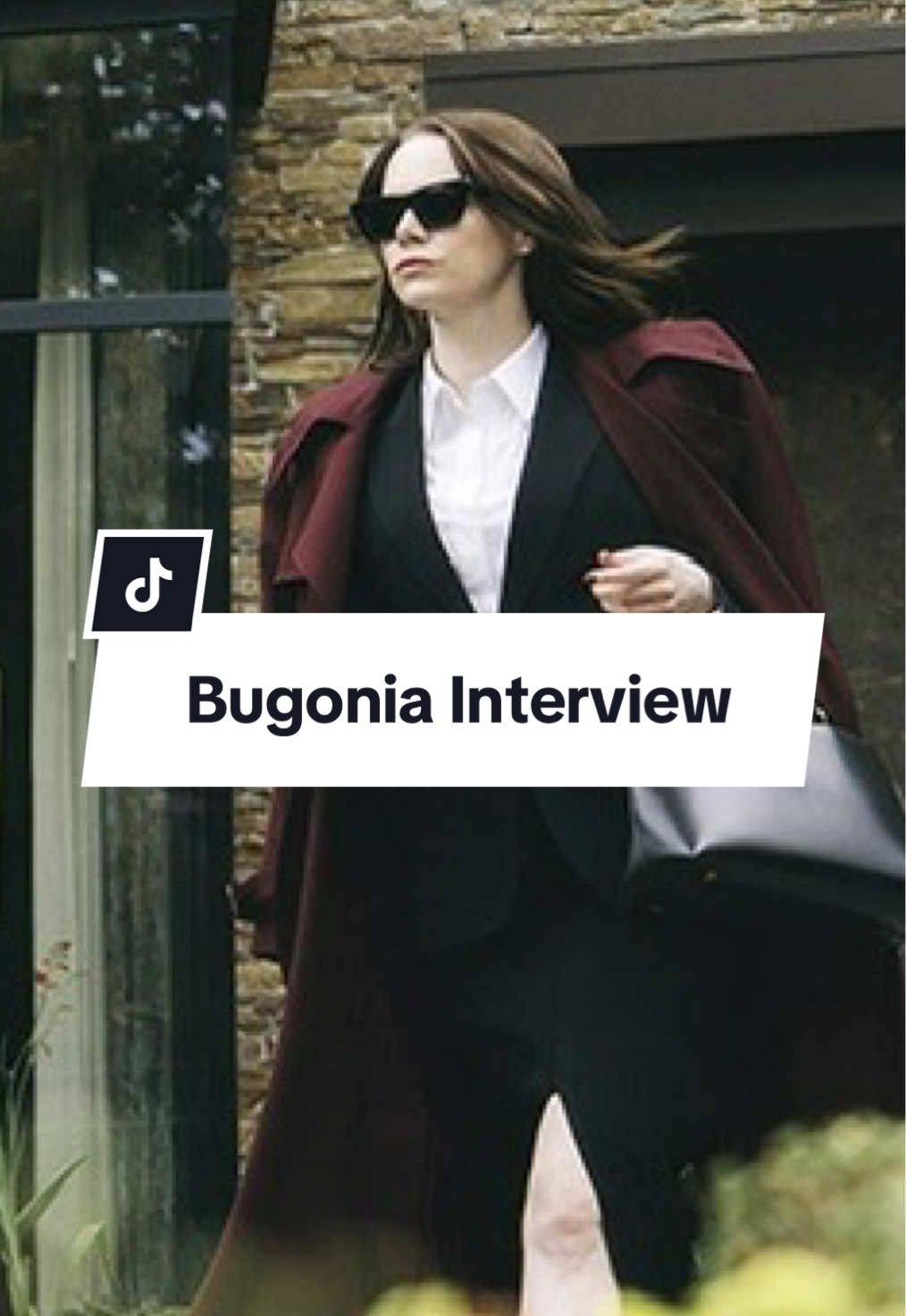 Bugonia costume designer Jennifer Johnson took us to her leader in this exciting bonus episode of The Art of Costume Podcast! 👽🐝 #fyp #bugonia #film #costume #emmastone 