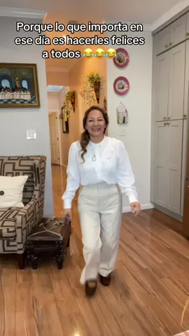 Lo bueno es que no nos olvidamos de ellos 😂😂#sanvalentin#hombres#detalles#paratupaginadetiktok #fypシ゚viral 