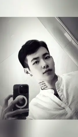 Thứ mà ta học được, sau những ván cờ vua. Rằng con người , nếu không lỡ bước…. Thì bản thân họ, sẽ không bao giờ thua !