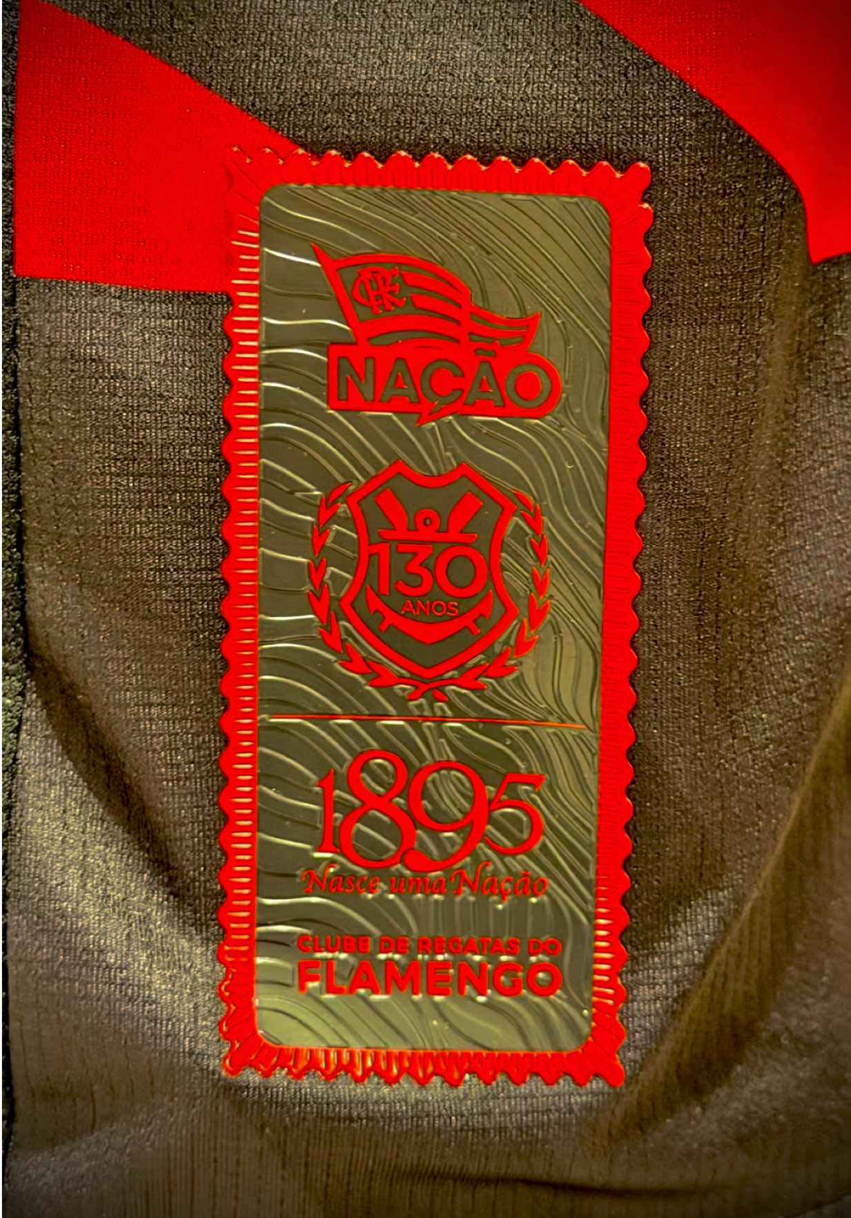 🚨⚽️ Hoje é dia de celebrar história! 👏🏻 • Apresentamos a nova camisa Pherusa, em comemoração aos 130 anos do Flamengo! ❤️🖤  • Uma peça única, que homenageia nossa tradição e paixão… E o melhor: A Nação Rubro-Negra, Av. Paulista, traz essa exclusividade pra você! 🫱🏻‍🫲🏼✅ • 🚨 Não perca o lançamento e garanta a sua! 👏🏻🏃‍♂️💨 . 📦🛵 Enviamos para todo Brasil!  🚨Compre pelo whatsapp: (11)98447-0399 📌 Shopping Center 3- Av. Paulista 2064 /São Paulo - Sp - - - - - - #flamengo #futebol #mengo #fla #vamosflamengo              @Flamengo 