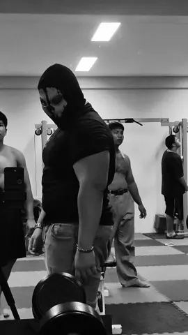 #โม่งจับเหล็ก #maskedmen #gym #gymrat #gymbro 