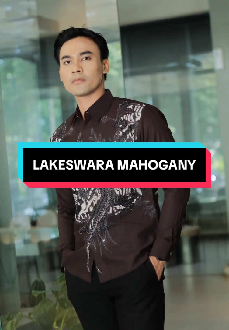 Bukan sembarang batik, ini Batik Naradipta premium slimfit, bikin penampilan auto elegan tanpa ribet, Check out sekarang!! #batiknaradipta #batikkondangan #batikkerja #batikpremium #batik 