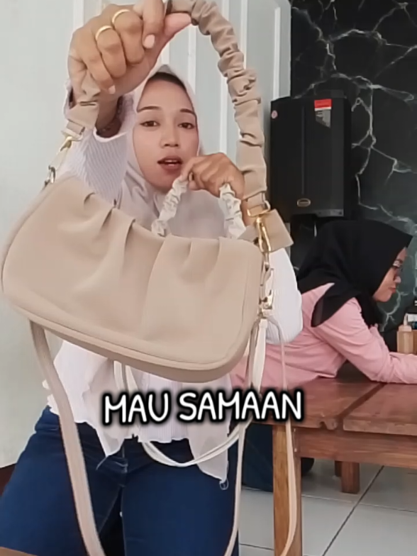 tas murah tapi gak murahan  mantap ni 🔥🔥 #tasslingbag #tas25ribu #tasmurah #taswanita #fyppppppppppppppppppppppp 