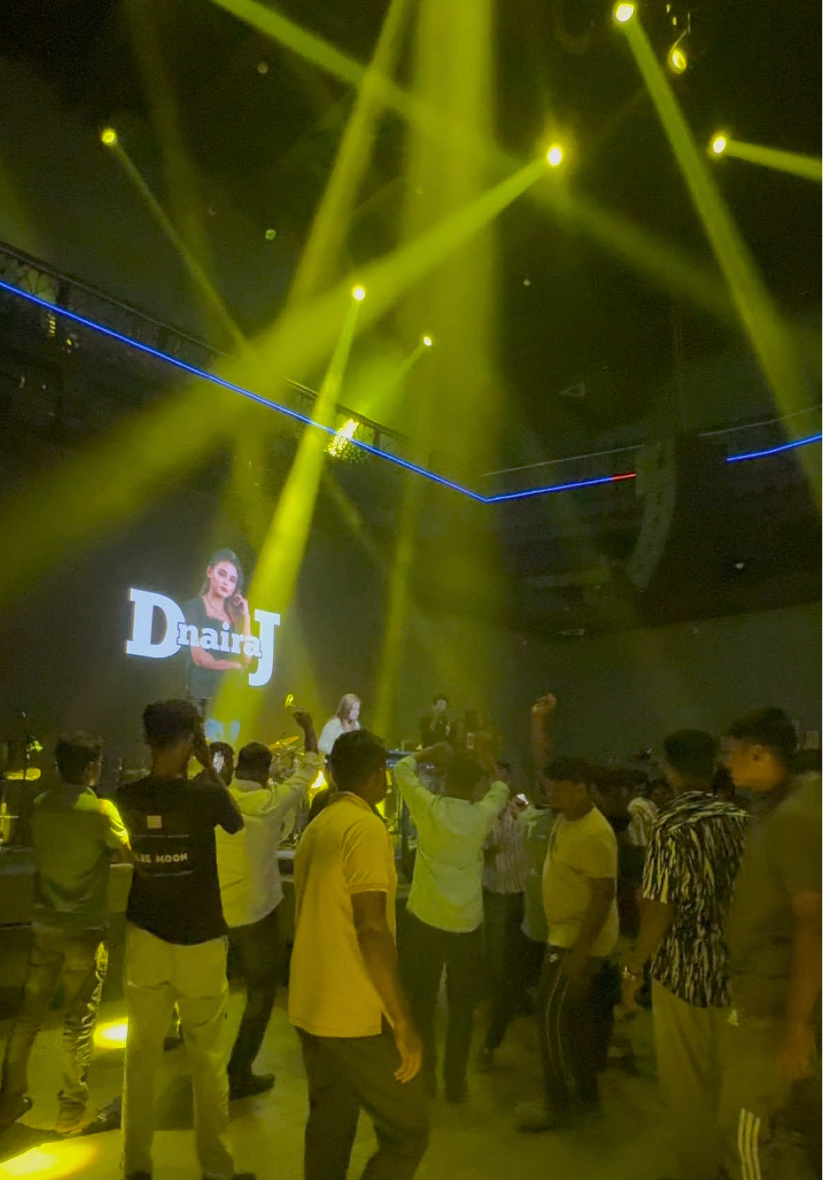 🎃 The Royal Red Presents — Halloween Bash! 💀🔥 এই শুক্রবার ও শনিবার (৩১ অক্টোবর & ১ নভেম্বর) জমে উঠবে ভয় আর মজার দুনিয়া! 👻 লাইভ মিউজিক, হরর ডান্স আর মিউজিকের ম্যাডনেসে মাতুক এই উইকএন্ড! 💃🎶 📅 ৩১ অক্টোবর & ১ নভেম্বর | শুক্রবার & শনিবার | সন্ধ্যা ৭টা থেকে 📍 The Royal Red, Cox’s Bazar 📞 রিজার্ভেশন: 01849-233333 #WeekendVibes #livemusic #coxbazar #halloween #royalredlivemusic 