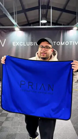 Noul prosop PRIAN Phantom Edge revoluționează piața din România prin performanța de uscare și prețul accesibil.  Intră și tu pe PRIAN.RO și transformă-ți mașina.