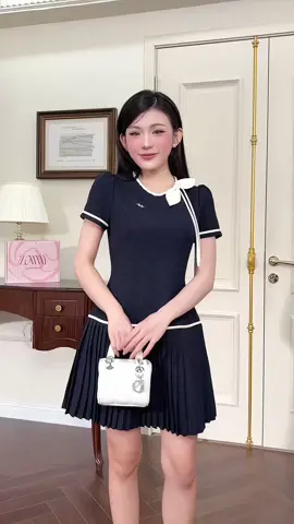 Món quà đặc biệt cho một ngày đặc biệt 😍 #zamy #zamydesign #fashion #tryon #vayxinh 