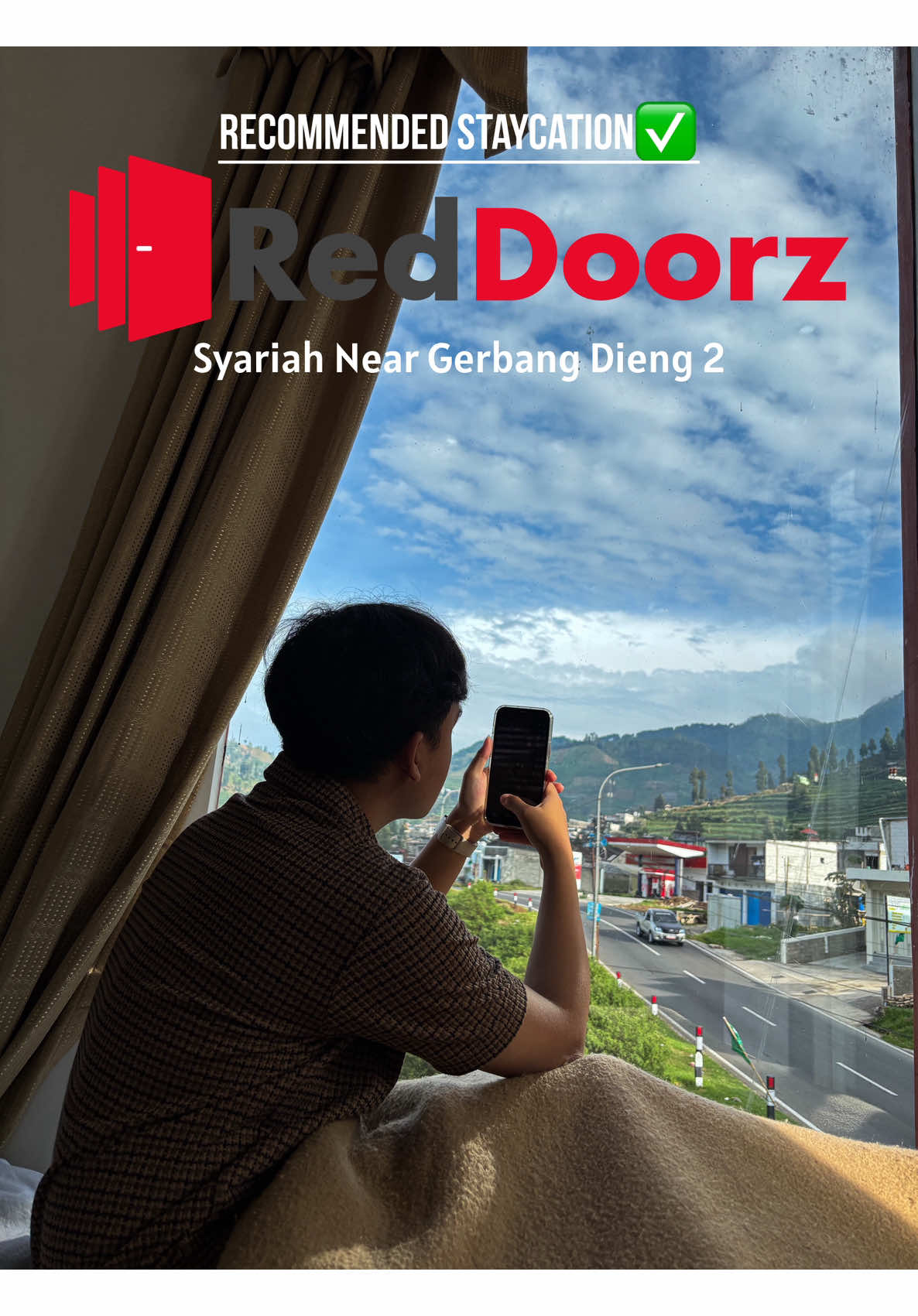 Halo RedTravelers , kalau kalian mau liburan ke Temanggung-Wonosobo, kata aku cobain 3 wisata yang aku sebutin di Video deh, View nya cakep pol😍. Nah, biar liburanmu makin nyaman, Nginep nya di RedDoorz Near Gerbang Dieng 2 : Villa Hastinapura dan pakai Kode Voucher “ YUKNGINEP “ di aplikasi RedDoorz ! 🍃 #RedTravelers #BukaSemuaPintu #RedDoorz #exploredieng #rekomendasiwisata 