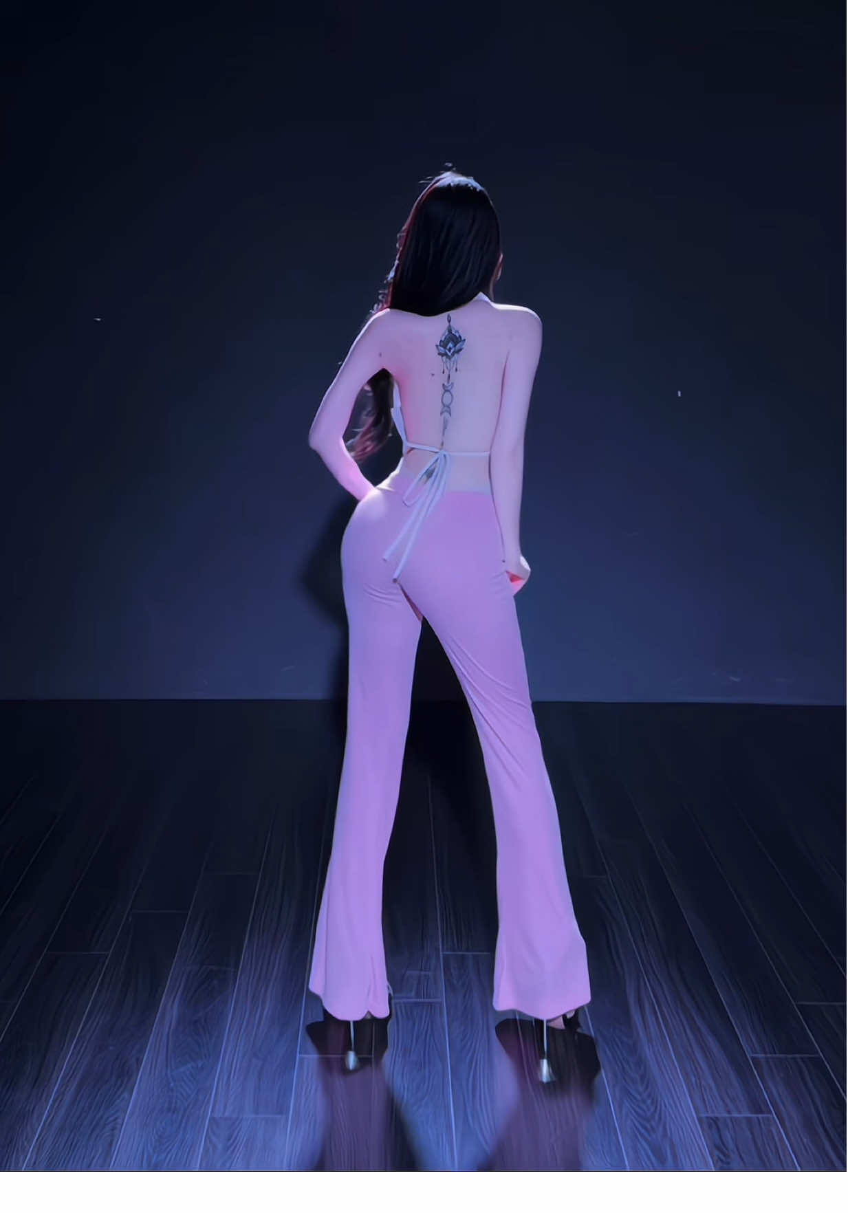 E muốn ôm anh thêm lần cuối #xuhuong 