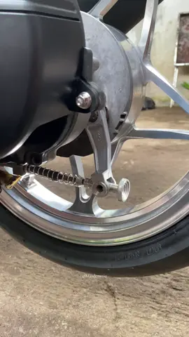 Brake arm accessories #fyp #brakearm #brakethighsuit #automotive #universalaccessories 