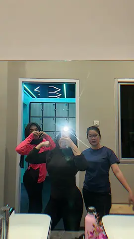 #CapCut trio kuluk kuluk 🥸 #gym #fypp #gymmotivation #GymLife 