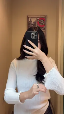 ใครว่าเสื้อขาวต้องธรรมดาดูแลผ้าตัวนี้ก่อนค่ะ 😉