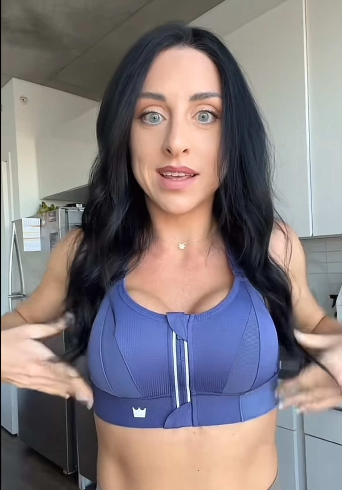 The last sports bra you’ll ever need 🤝🏼 @annabeth.abfit // Wearing our Ultimate Sports Bra ⭐️👑. #sportsbra #shefit #WomenOfTikTok #zipcinchlift #tiktokmademebuyit 