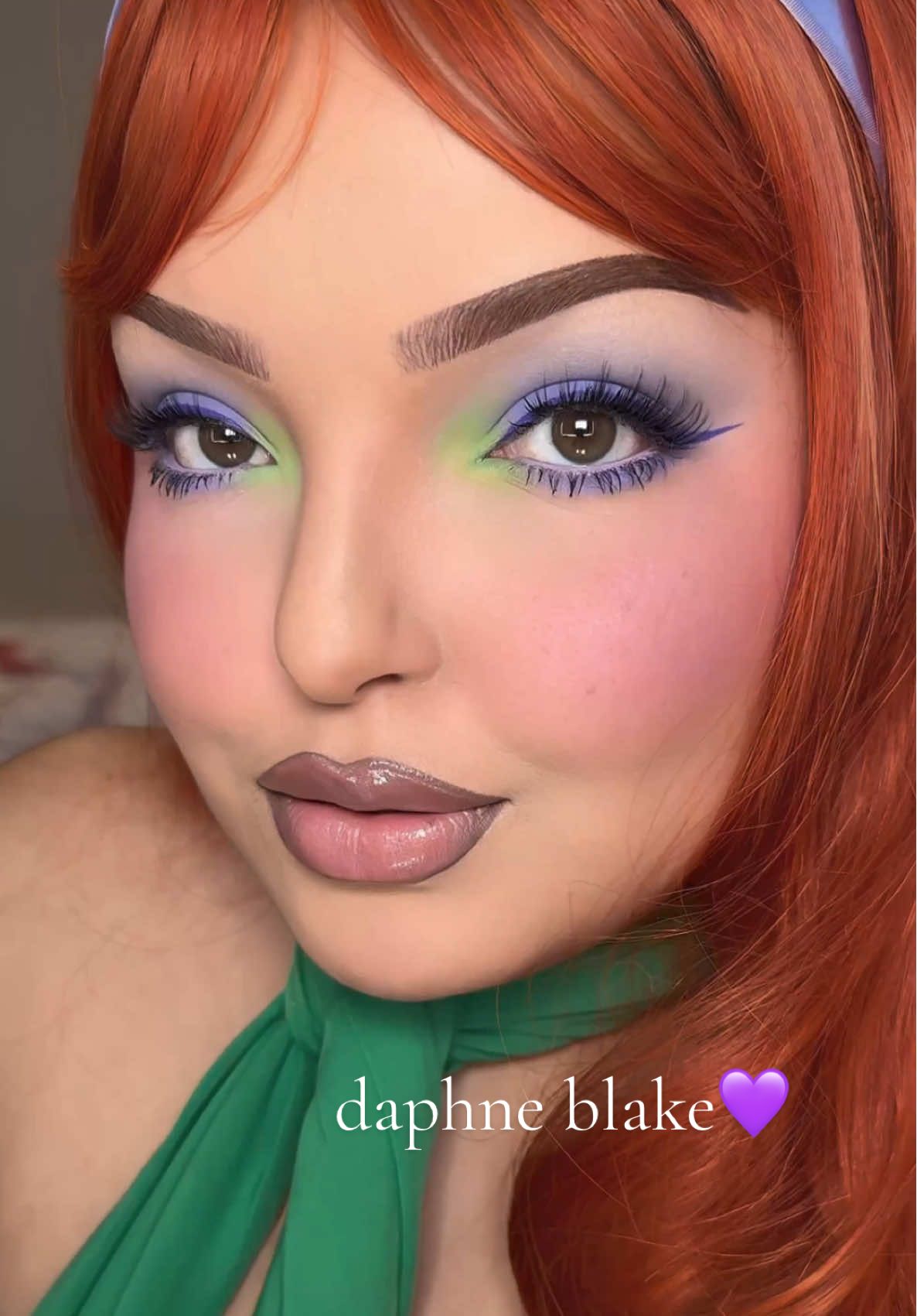 daphne blake inspired eye makeup🧡💜💚 #daphne #daphneblake #scoobydoo 