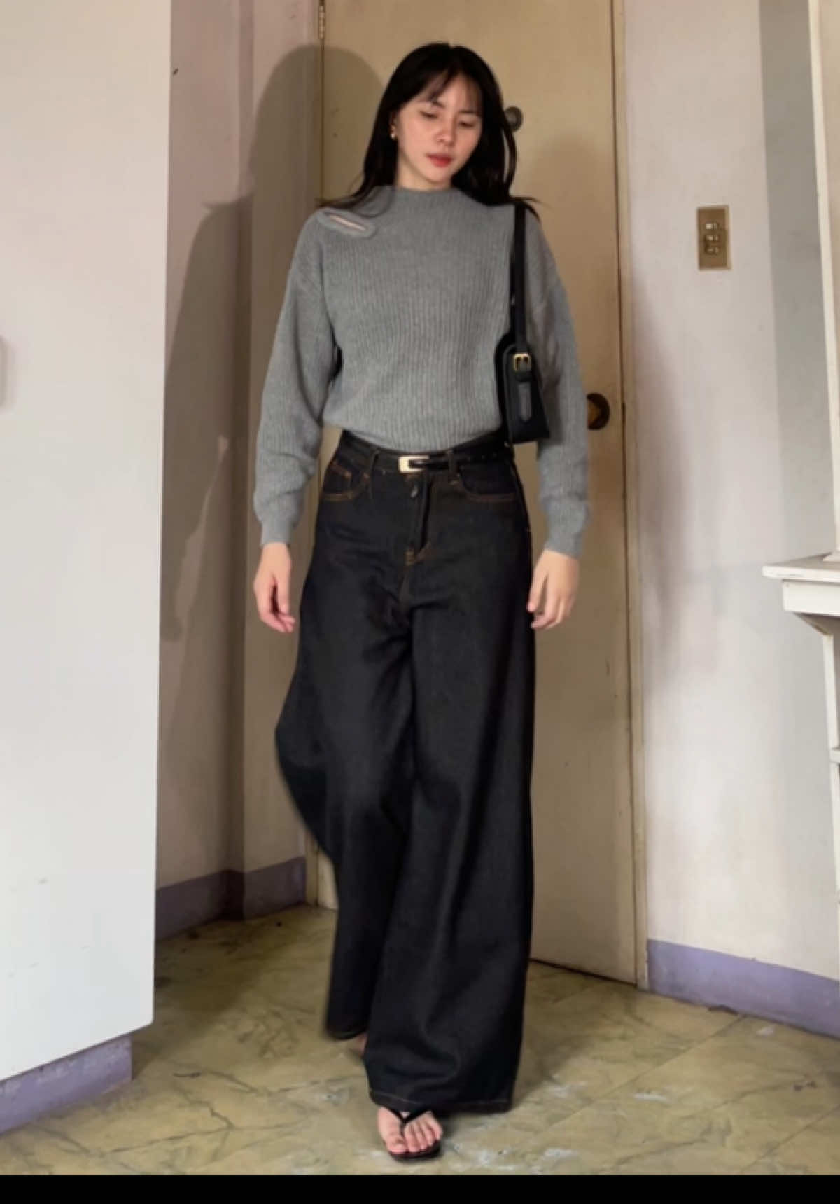 wideleg jeans>> #widelegpants #pantsrecommendation #outfitcheck #TikTokFashion #fyp 